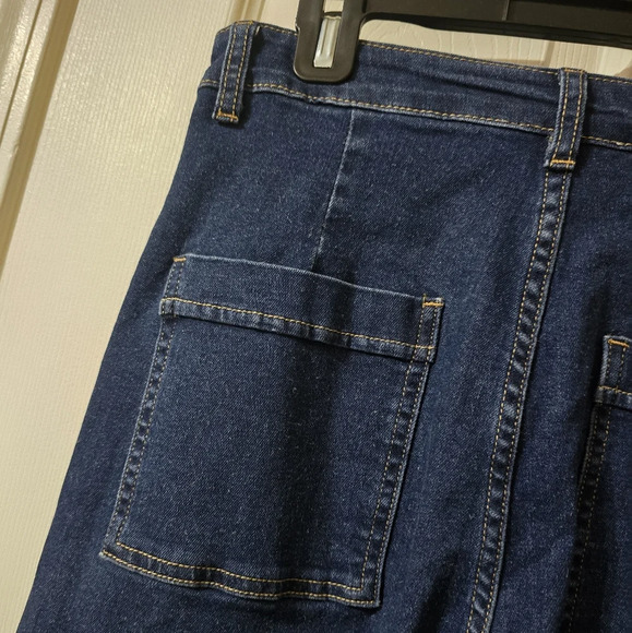 Anniewear LA High Waist Wide Flare Leg Mia Crop Jeans, Dark Wash, Raw Hem, EUC! - Picture 9 of 13